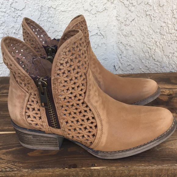 Corral Shoes - Circle G by Corral Q0002 Tan Boots 9 fit 8.5
